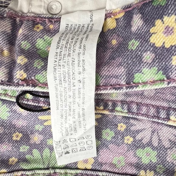 NEW! ZARA Floral High Waisted Denim 70s Shorts Lilac, Size US 2 (EU 34) - Picture 14 of 16